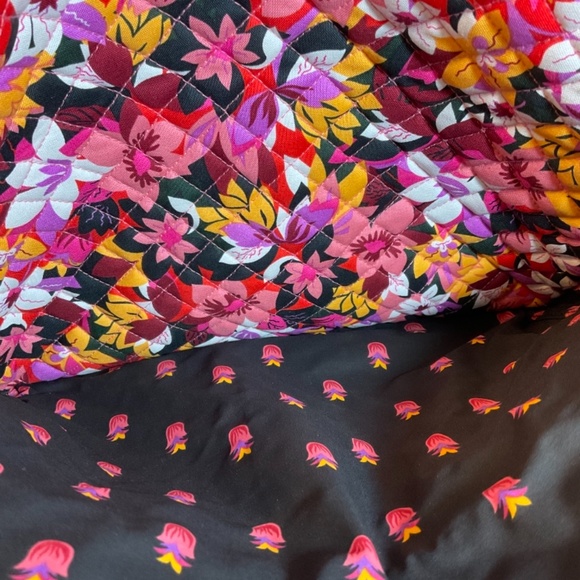 Vera Bradley Weekender Travel Bag Suitcase Spring Break Coral - Picture 5 of 8